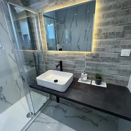 Euphoria And Appartement Sidárion