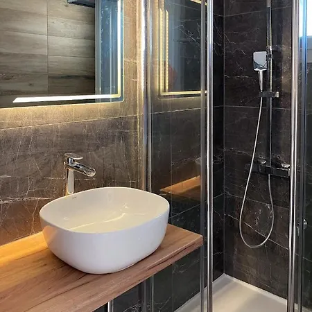 Apartment Euphoria And